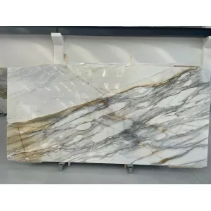 Мрамор Calacatta Borghini Imperiale