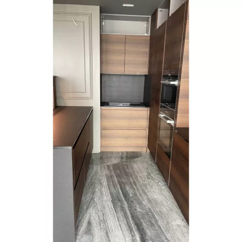 Кухонная зона из итальянского камня Lapitec